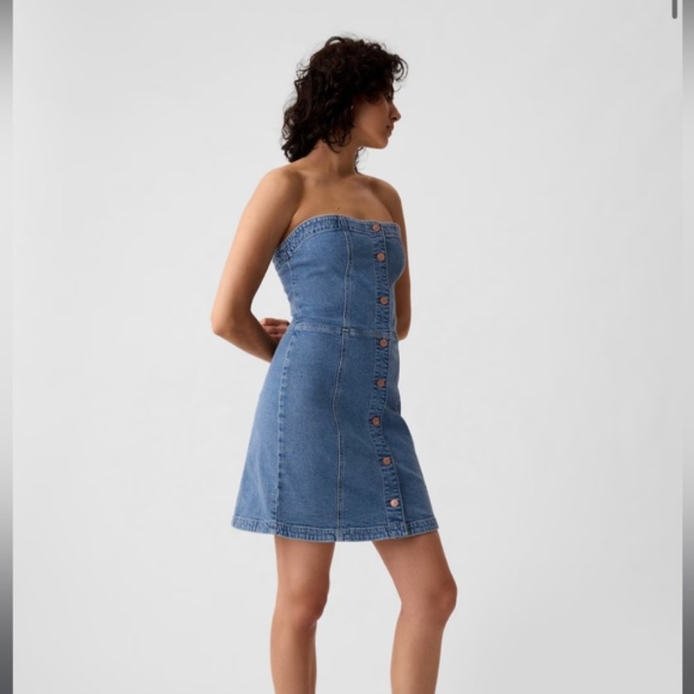 Gap Women’s Strapless Denim Dress size S NWT - Picture 2 of 2
